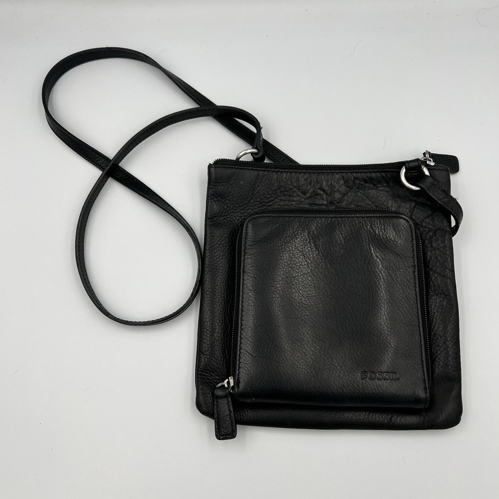 Vintage Fossil Black Pebbled Leather Small Crossbody Bag Purse Zip Card Holder